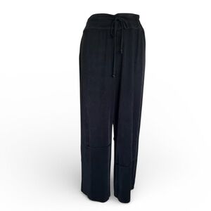 CHICOS knit wide leg capri pants, drawstring, edgy outside seams. Chicos 1/US 10